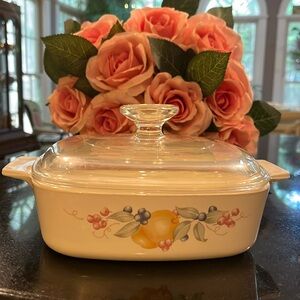 2 Quart Square Casserole with Lid Abundance (Corelle) by Corning